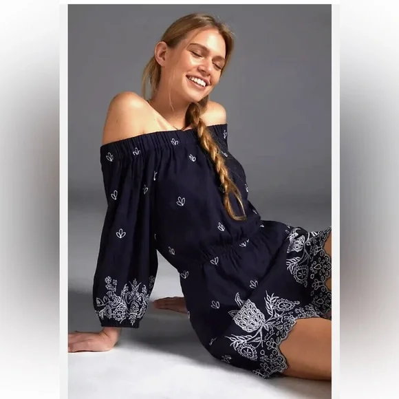 Farm Rio Embroidered Linen Romper NWT - Picture 3 of 8